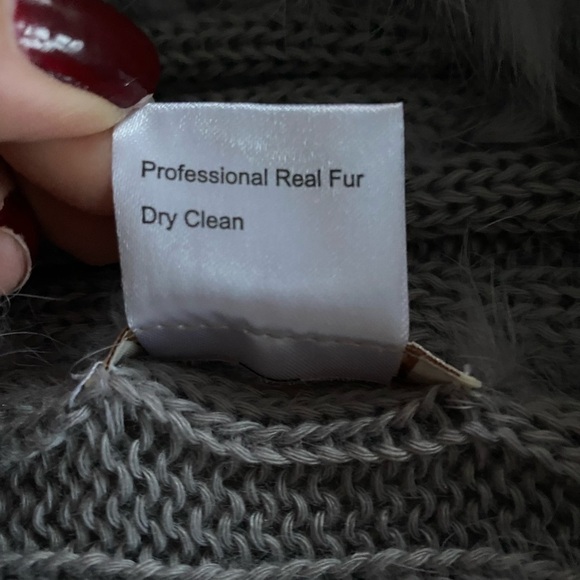 Collection Eighteen Rabbit Fur Vest Size S/M - Picture 4 of 4